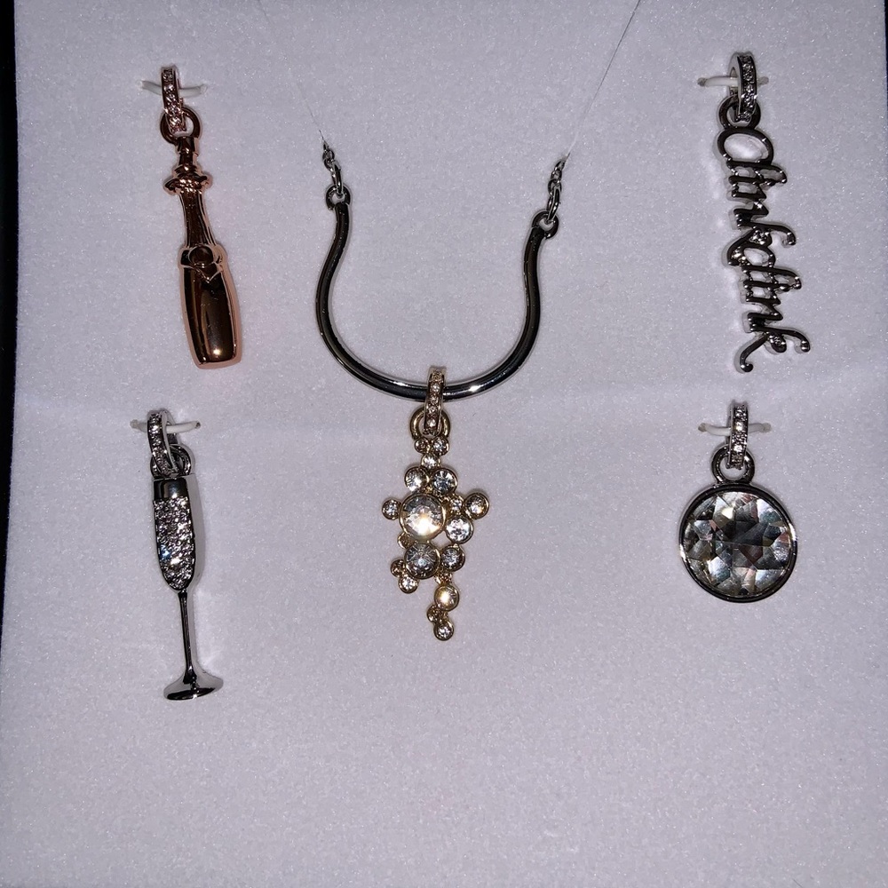 NWT WHBM PARTY & ROSÉ CHARM NECKLACE GIFT SET - Picture 1 of 3